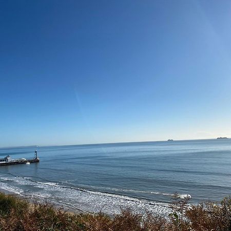 Bournemouth Beachfront Retreat 3 Bedroom 3 Bathroom Seaside B&B With Free Parking Dış mekan fotoğraf