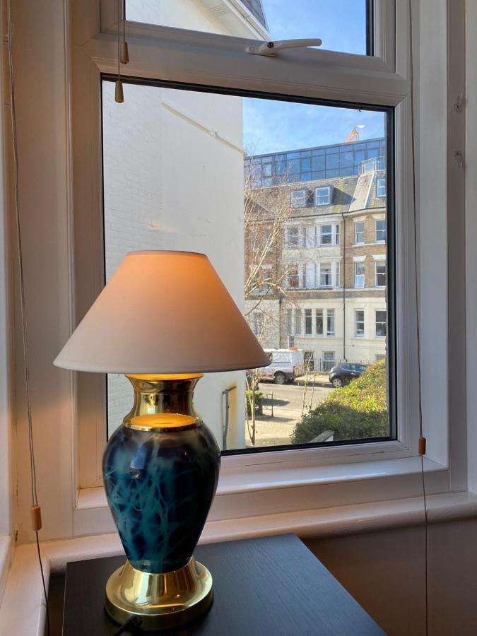 Bournemouth Beachfront Retreat 3 Bedroom 3 Bathroom Seaside B&B With Free Parking Dış mekan fotoğraf