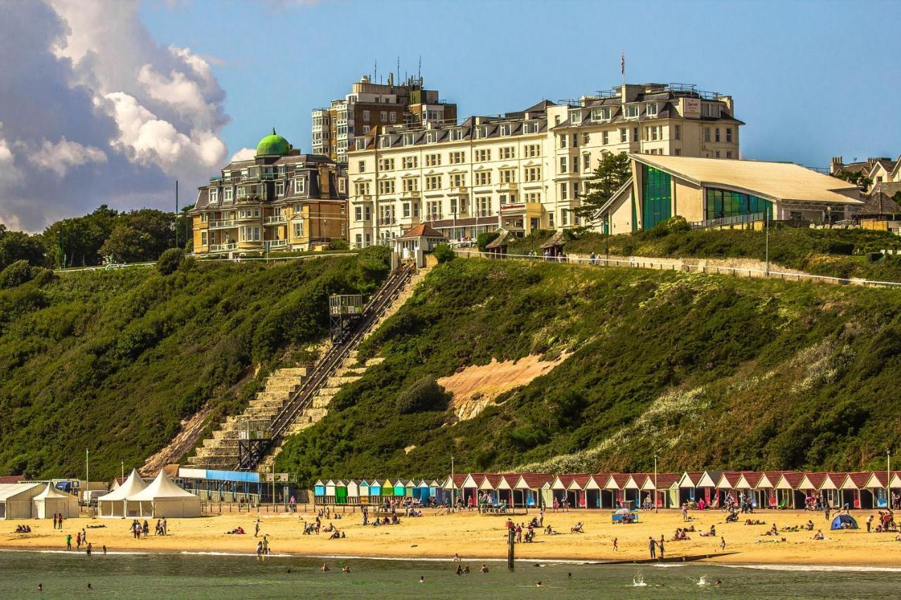 Bournemouth Beachfront Retreat 3 Bedroom 3 Bathroom Seaside B&B With Free Parking Dış mekan fotoğraf