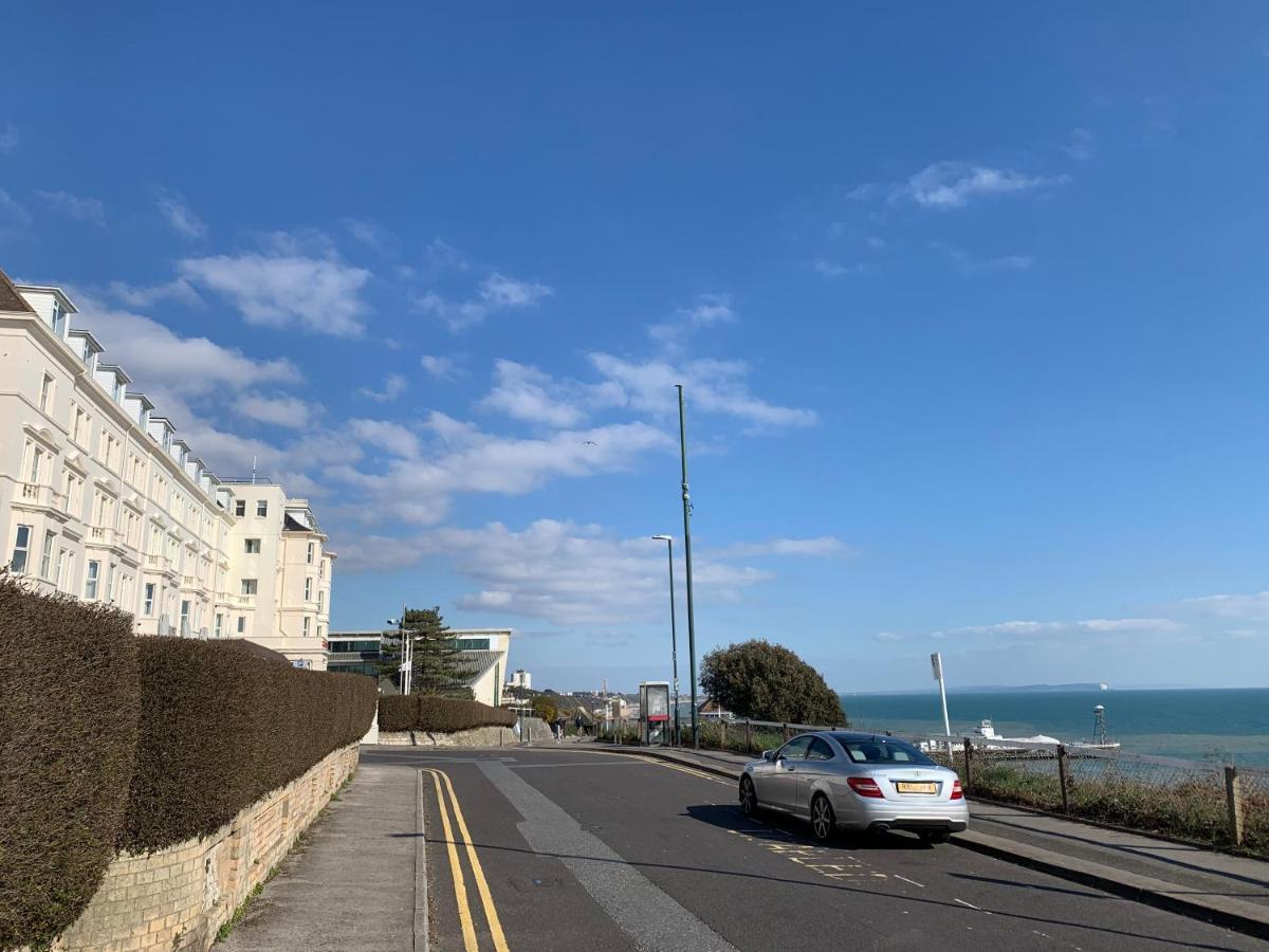 Bournemouth Beachfront Retreat 3 Bedroom 3 Bathroom Seaside B&B With Free Parking Dış mekan fotoğraf
