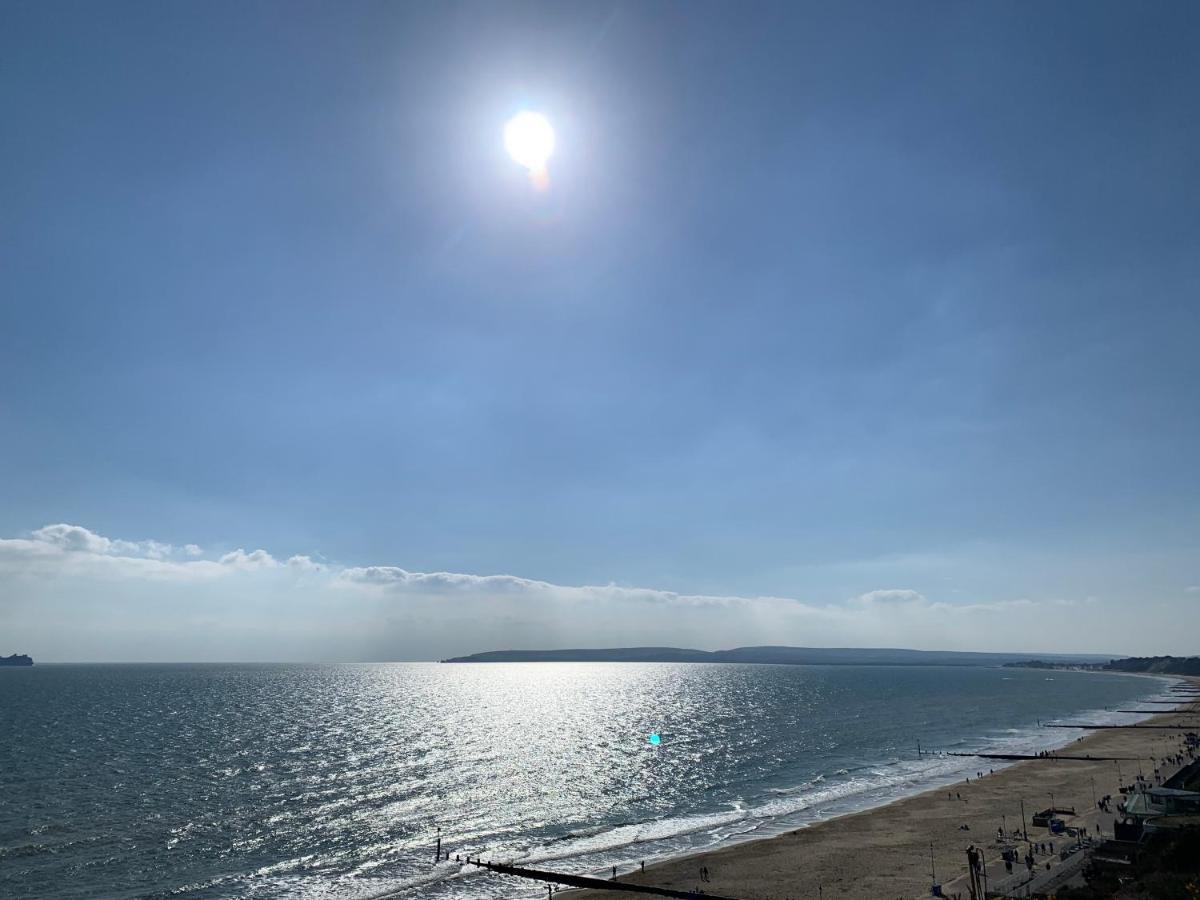 Bournemouth Beachfront Retreat 3 Bedroom 3 Bathroom Seaside B&B With Free Parking Dış mekan fotoğraf
