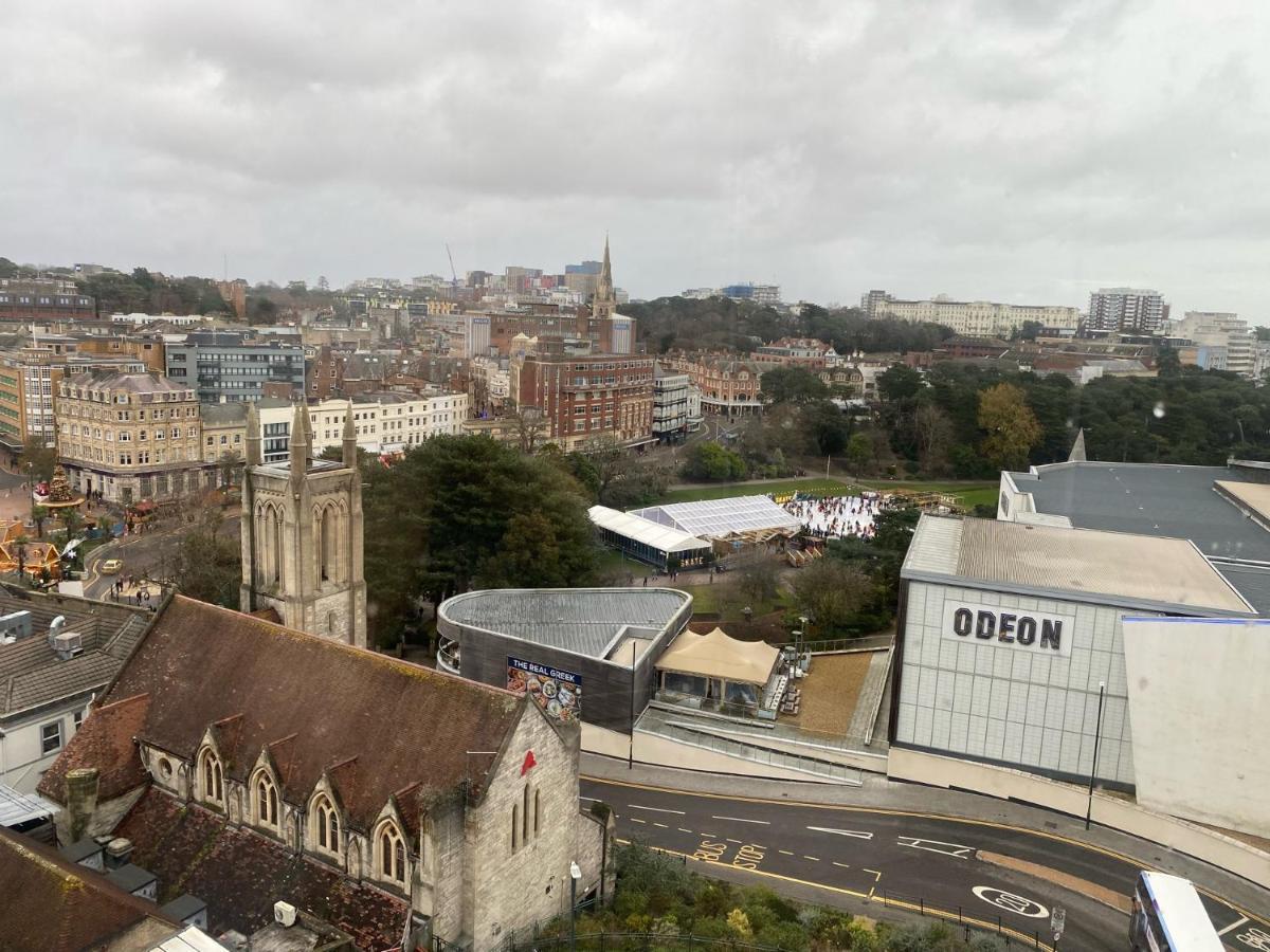 Bournemouth Beachfront Retreat 3 Bedroom 3 Bathroom Seaside B&B With Free Parking Dış mekan fotoğraf